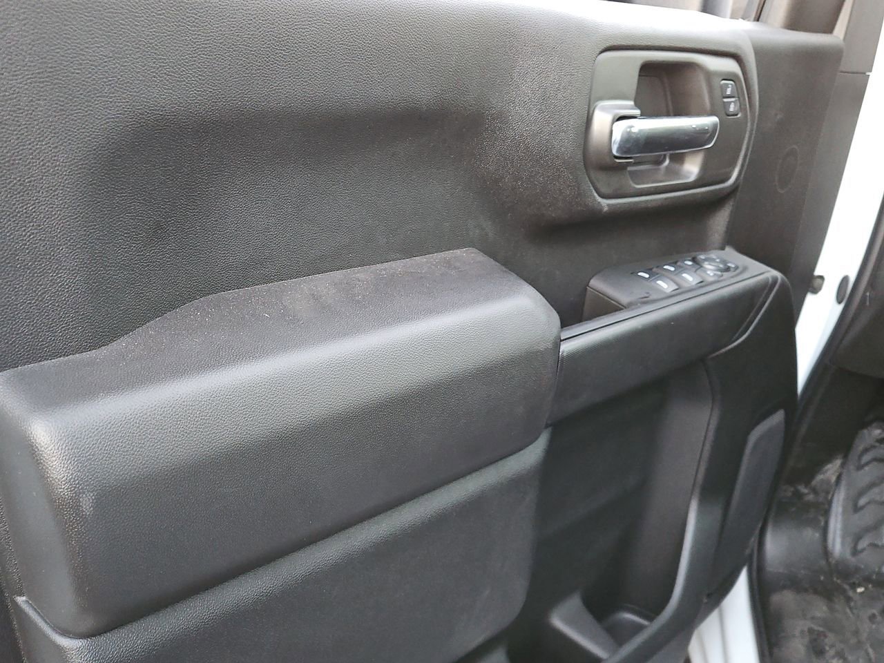 2024 Chevrolet Silverado 3500HD photo 4