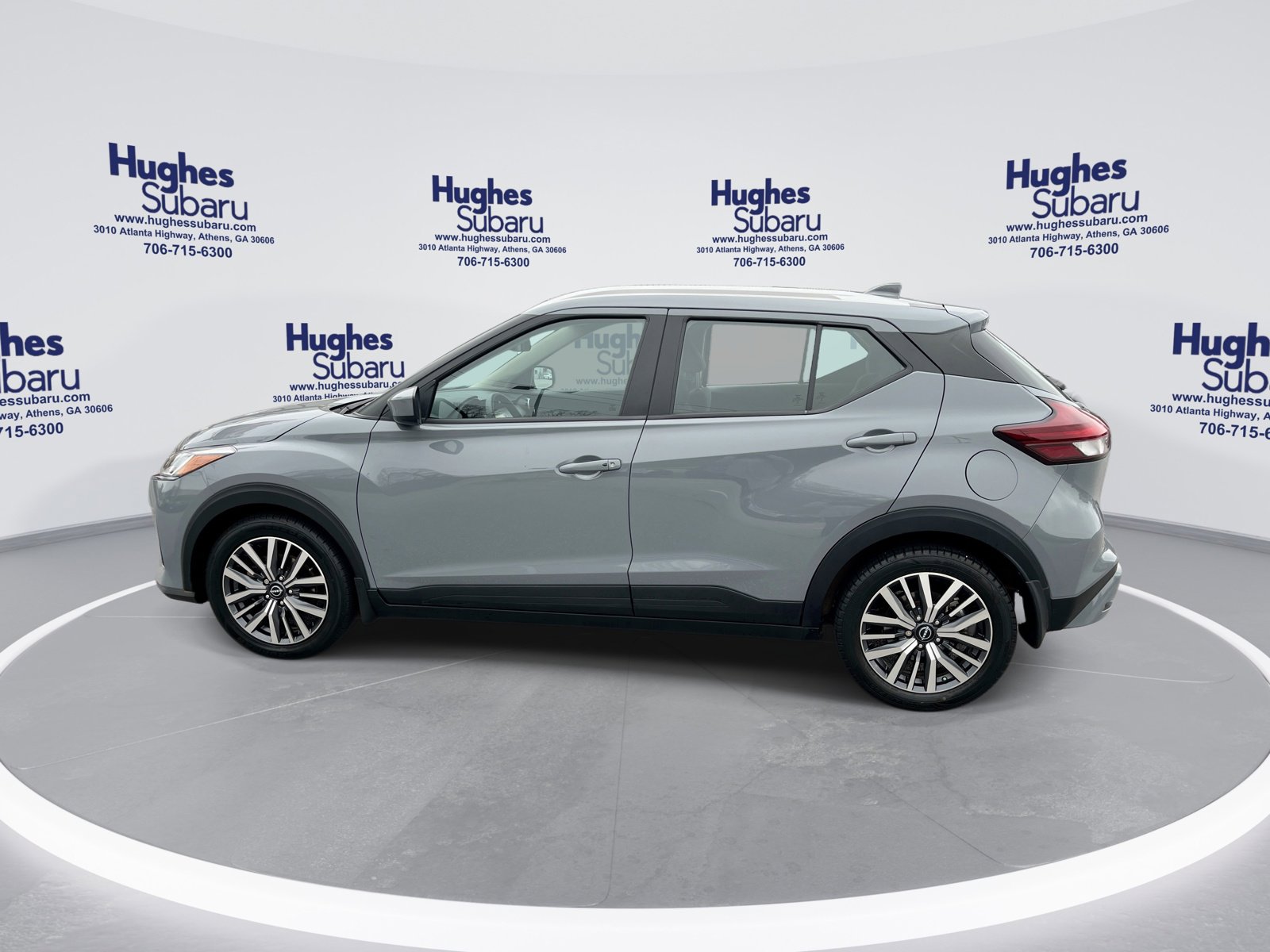 2023 Nissan Kicks SV's photo