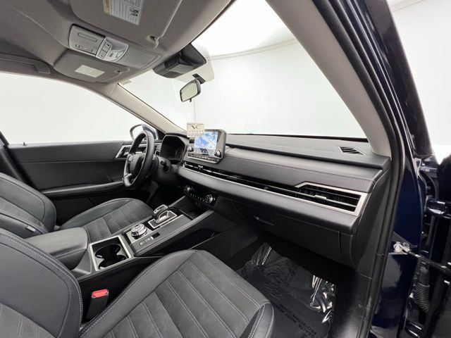 2024 Mitsubishi Outlander SE photo 33