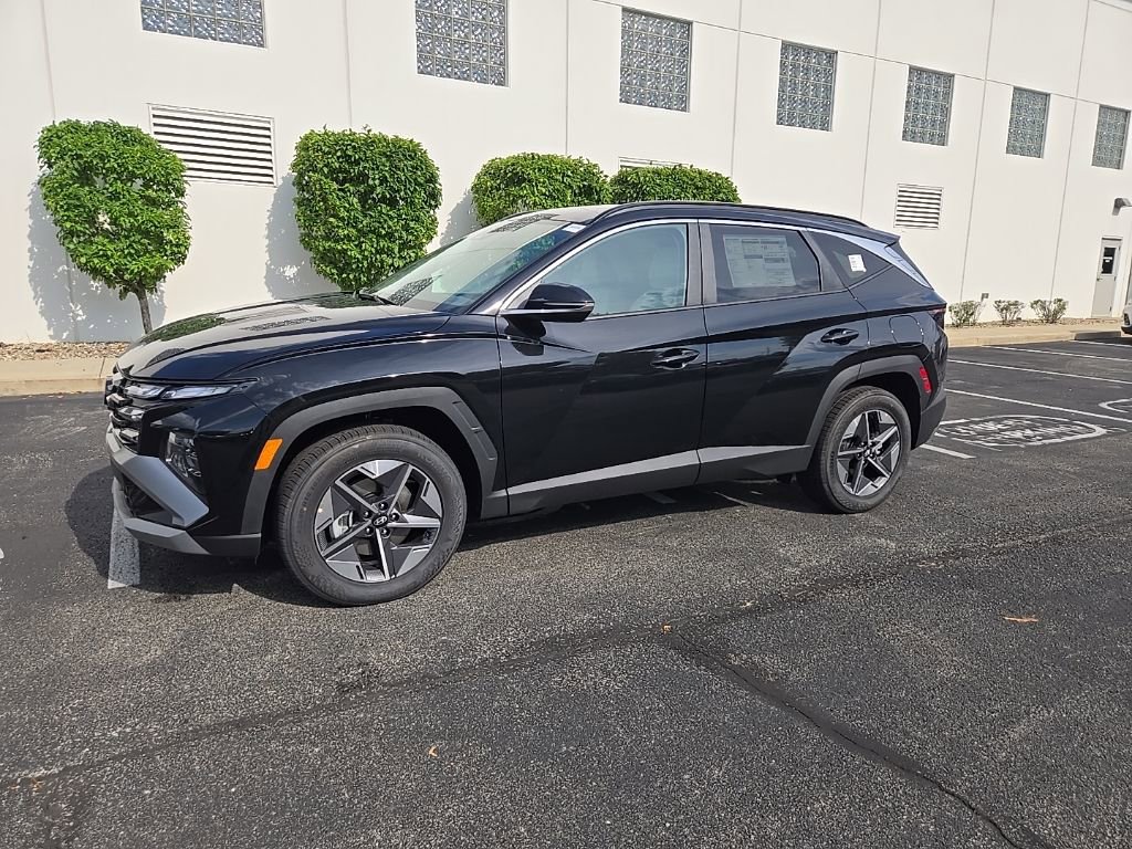 2025 Hyundai Tucson SEL Convenience photo 2