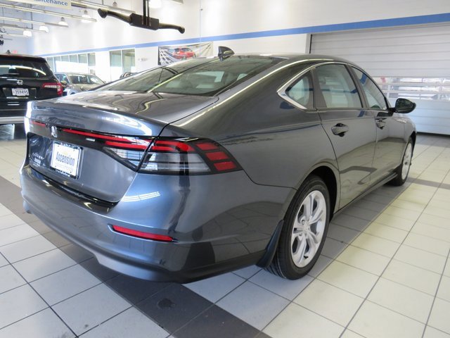 2025 Honda Accord LX photo 2