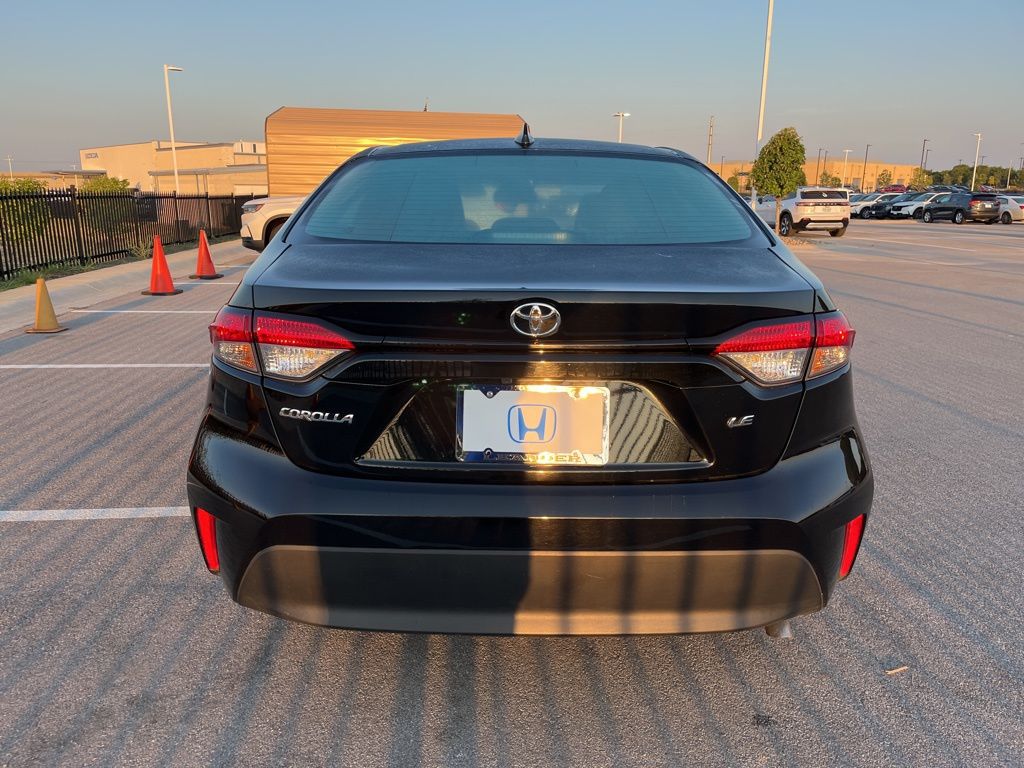 2023 Toyota Corolla LE photo 5