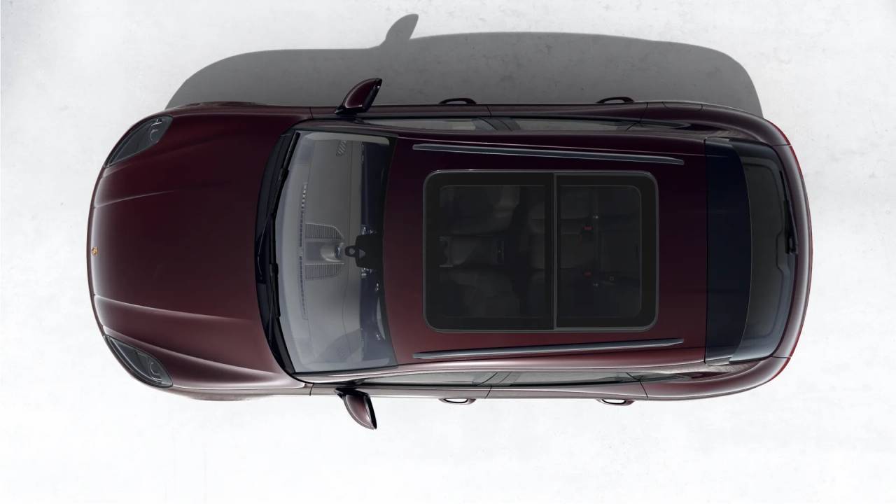 2026 Porsche Macan T photo 6