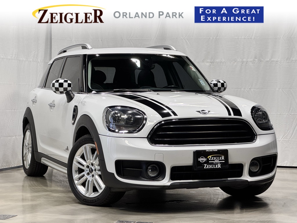 2020 MINI Countryman Base's photo