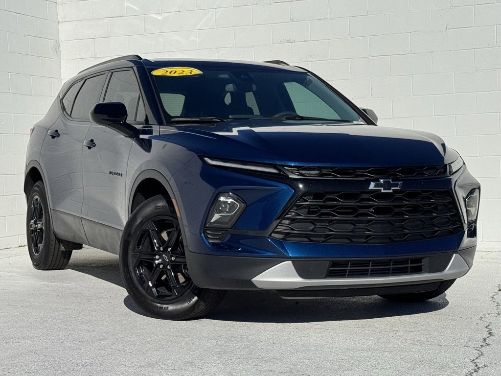 2023 Chevrolet Blazer 2LT photo 2
