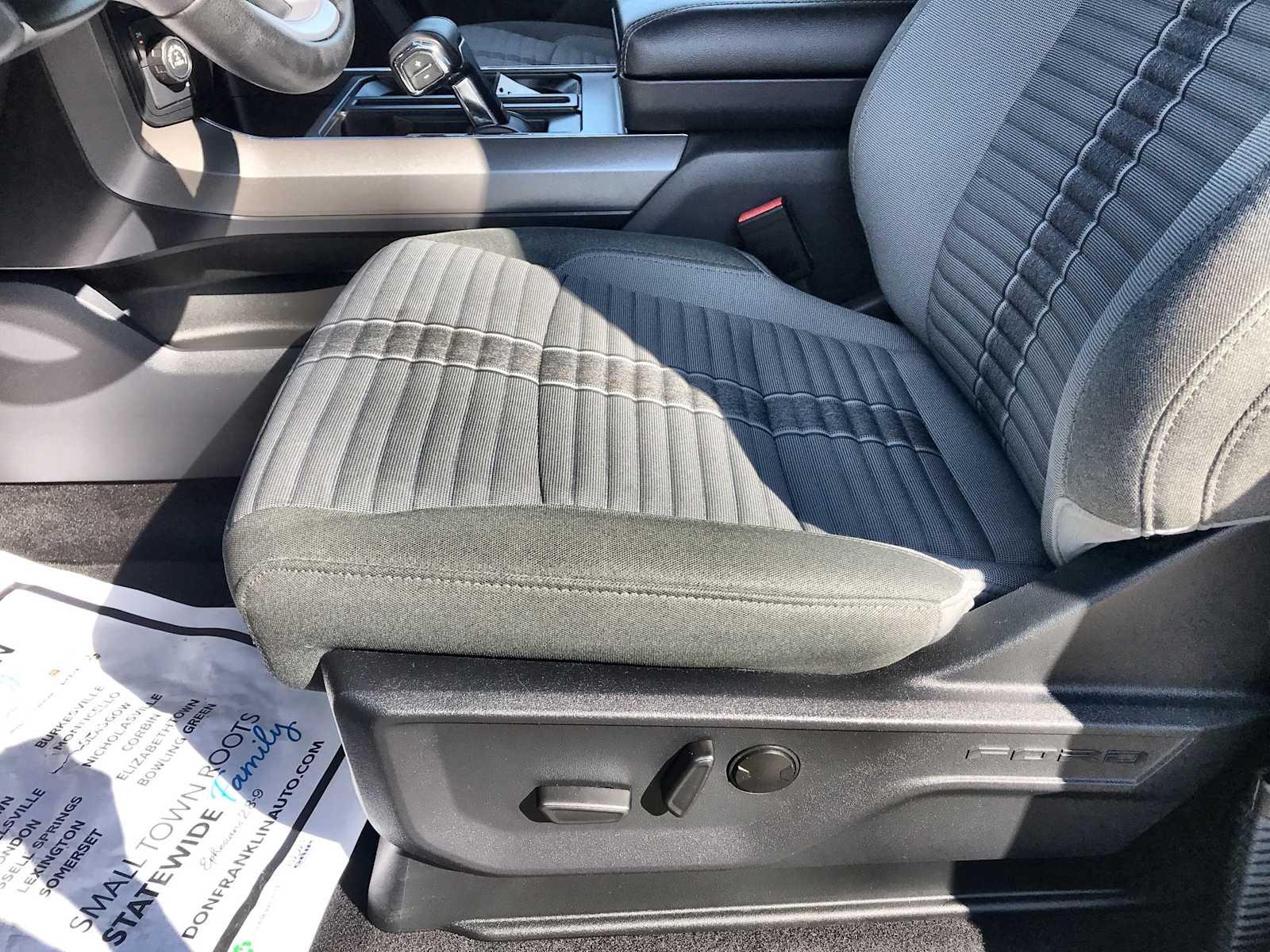 2023 Ford F-150 XLT photo 12