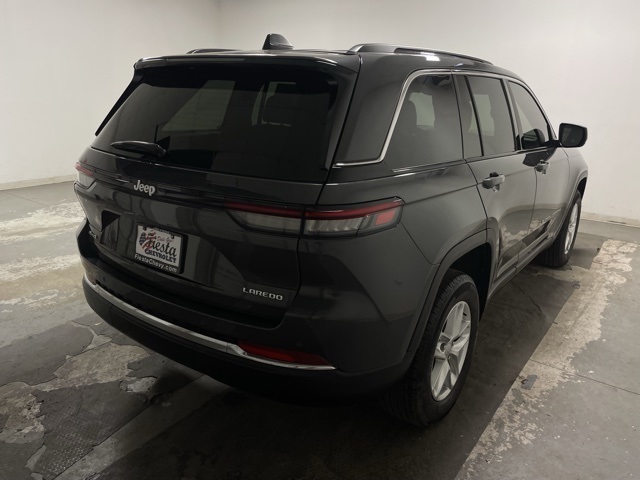 2024 Jeep Grand Cherokee Laredo photo 7
