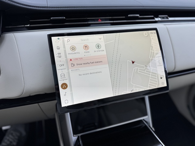 2025 Land Rover Range Rover Autobiography photo 14