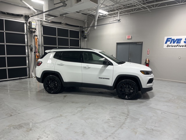 2026 Jeep Compass Altitude's photo