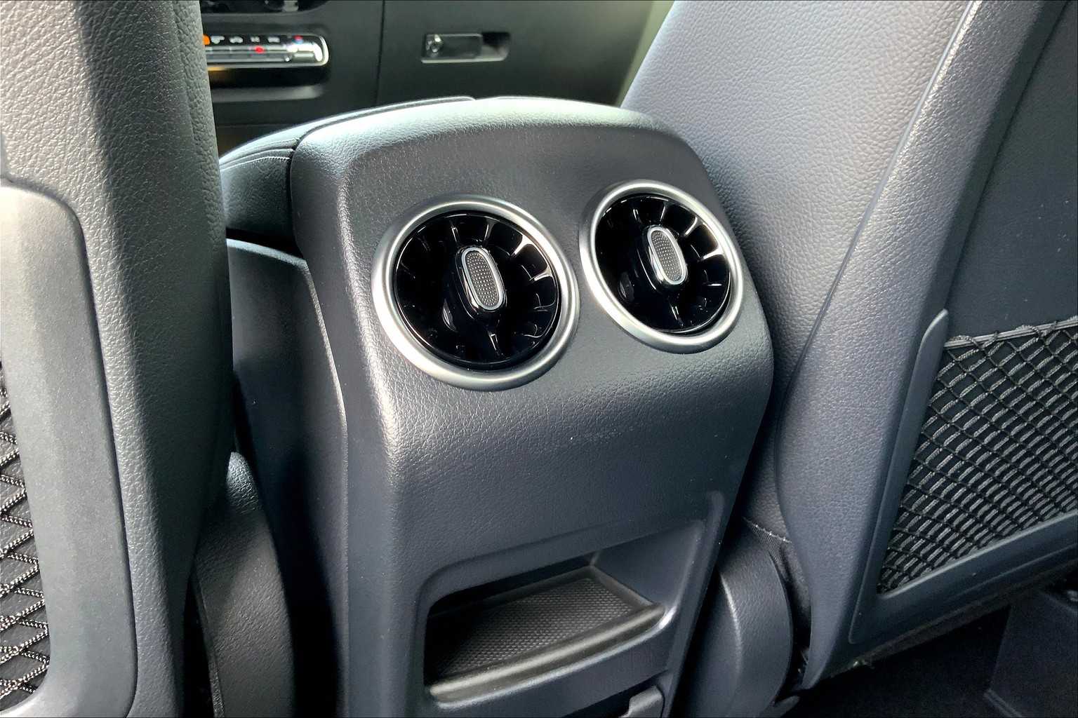 2025 Mercedes Benz GLA 250 photo 11