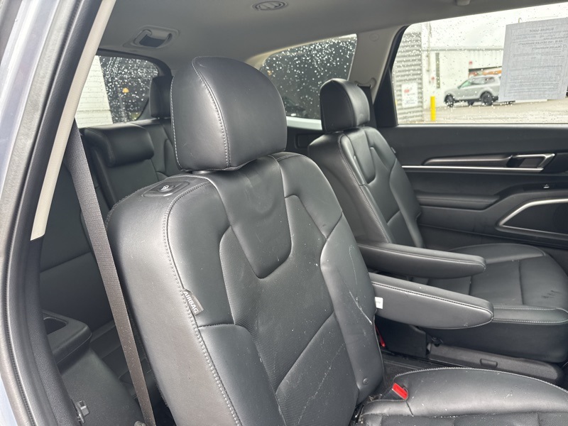 2024 Kia Telluride S photo 5