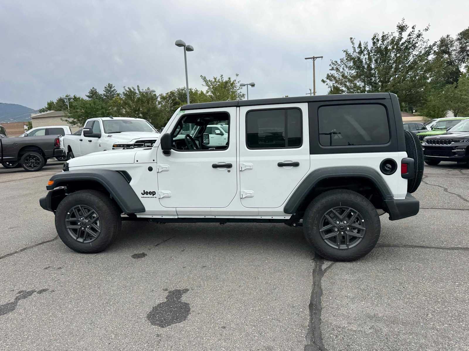 2025 Jeep Wrangler Sport S photo 2