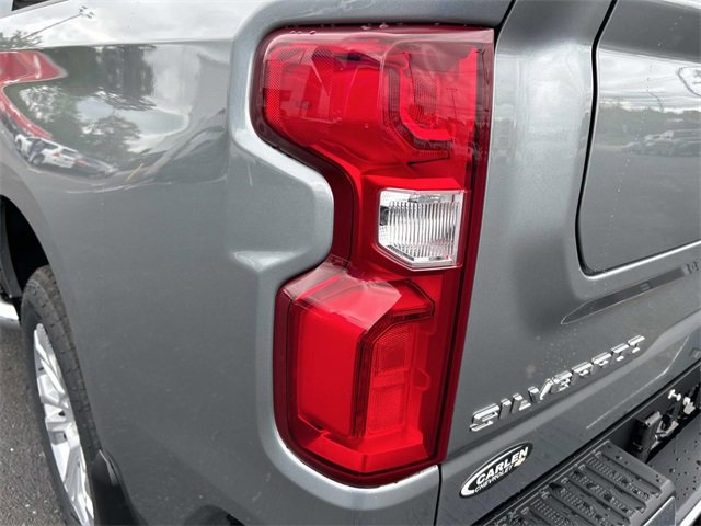 2026 Chevrolet Silverado 1500 LTZ photo 10