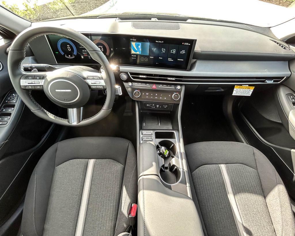 2025 Hyundai Sonata Hybrid SEL photo 12
