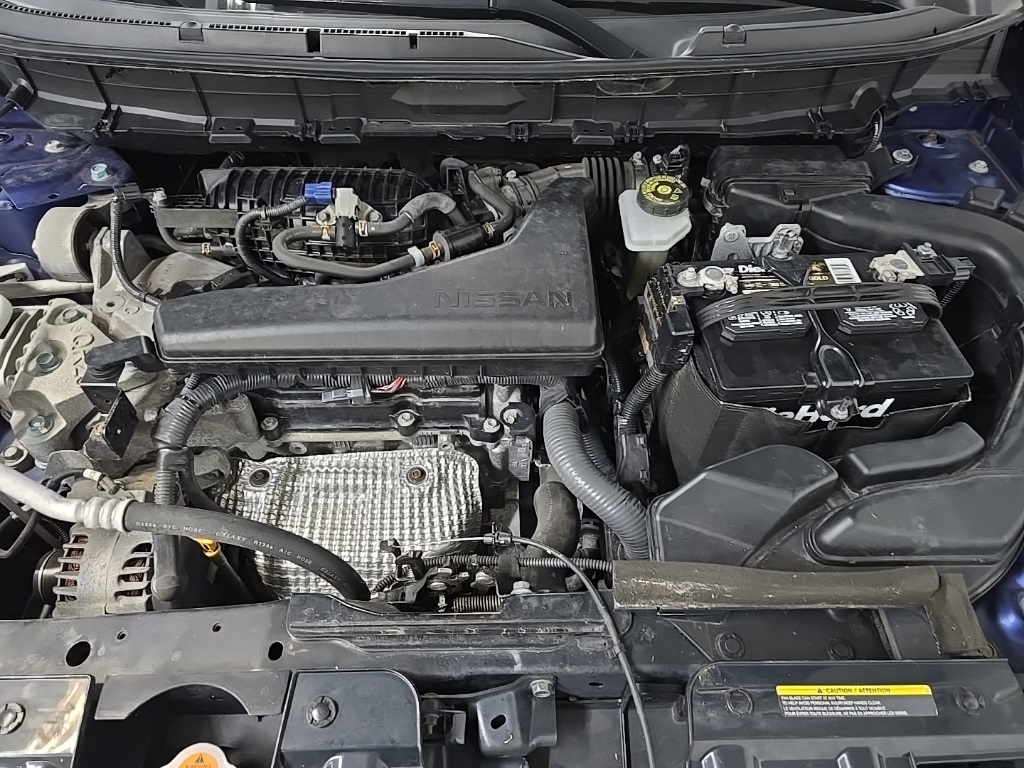 2019 Nissan Rogue SV photo 12