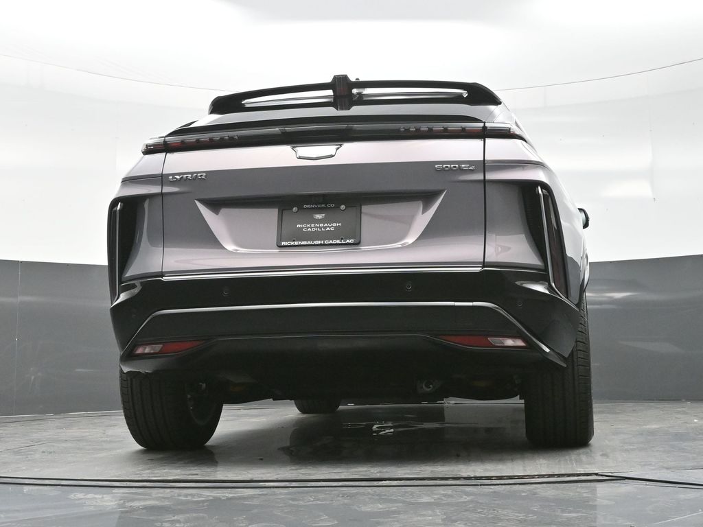 2025 Cadillac Lyriq Luxury photo 21