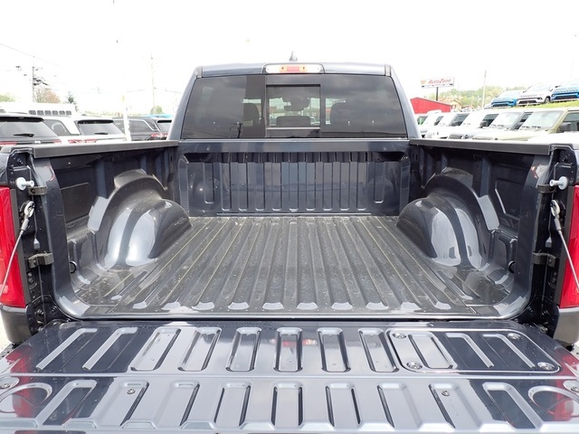 2025 Ram 1500 Laramie photo 5