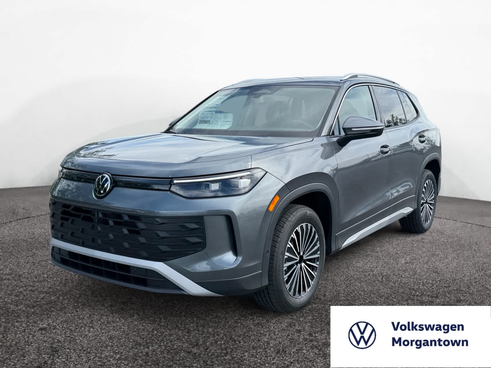 2025 Volkswagen Tiguan S's photo