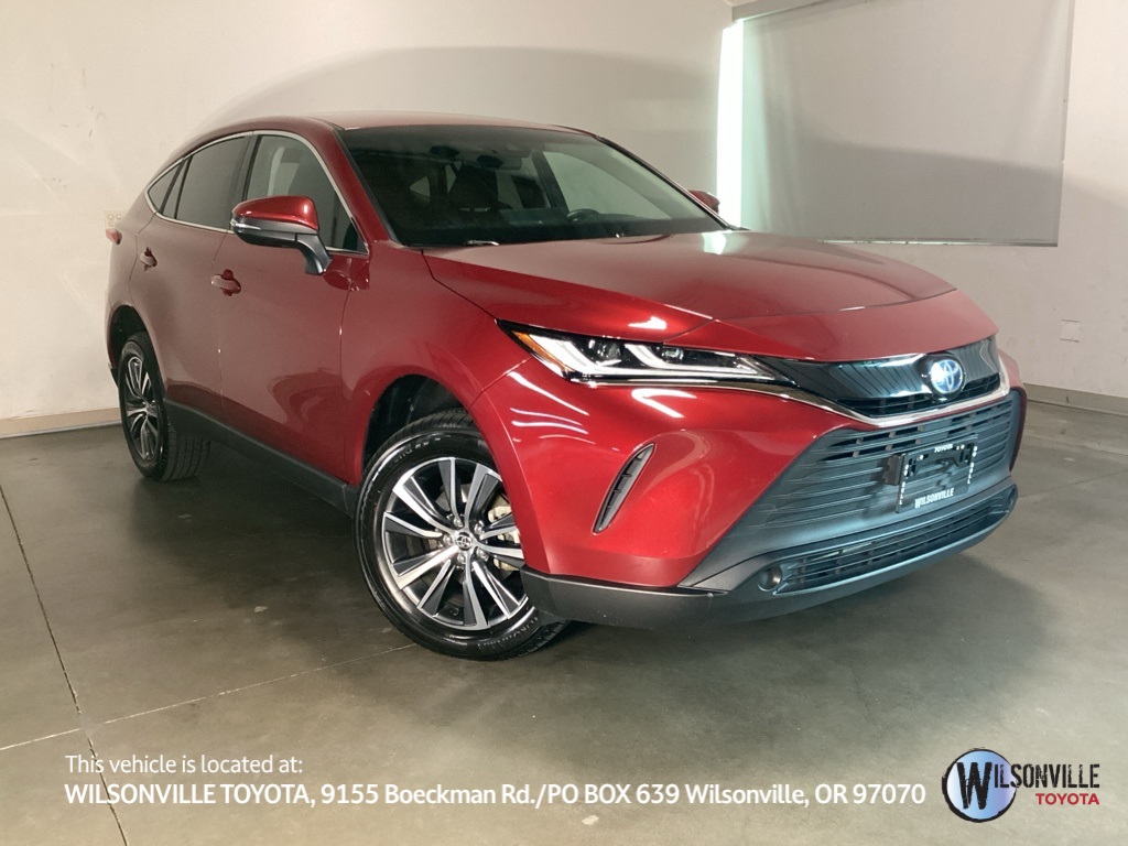 2023 Toyota Venza LE's photo