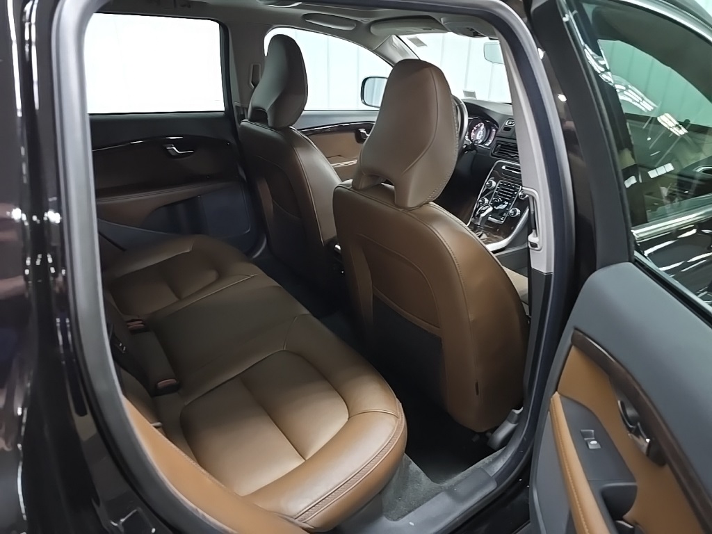 2016 Volvo XC70 T5 Premier photo 17