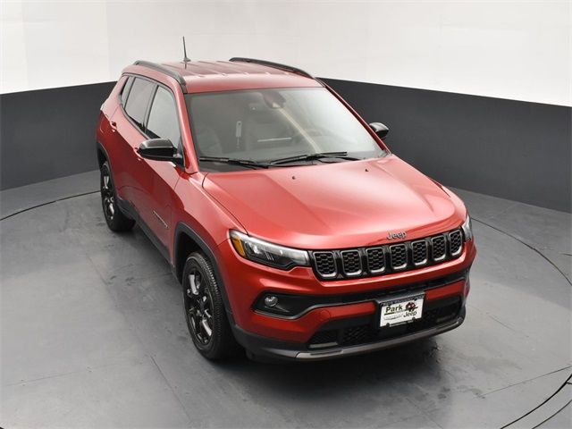 2025 Jeep Compass North Edition Latitude photo 9