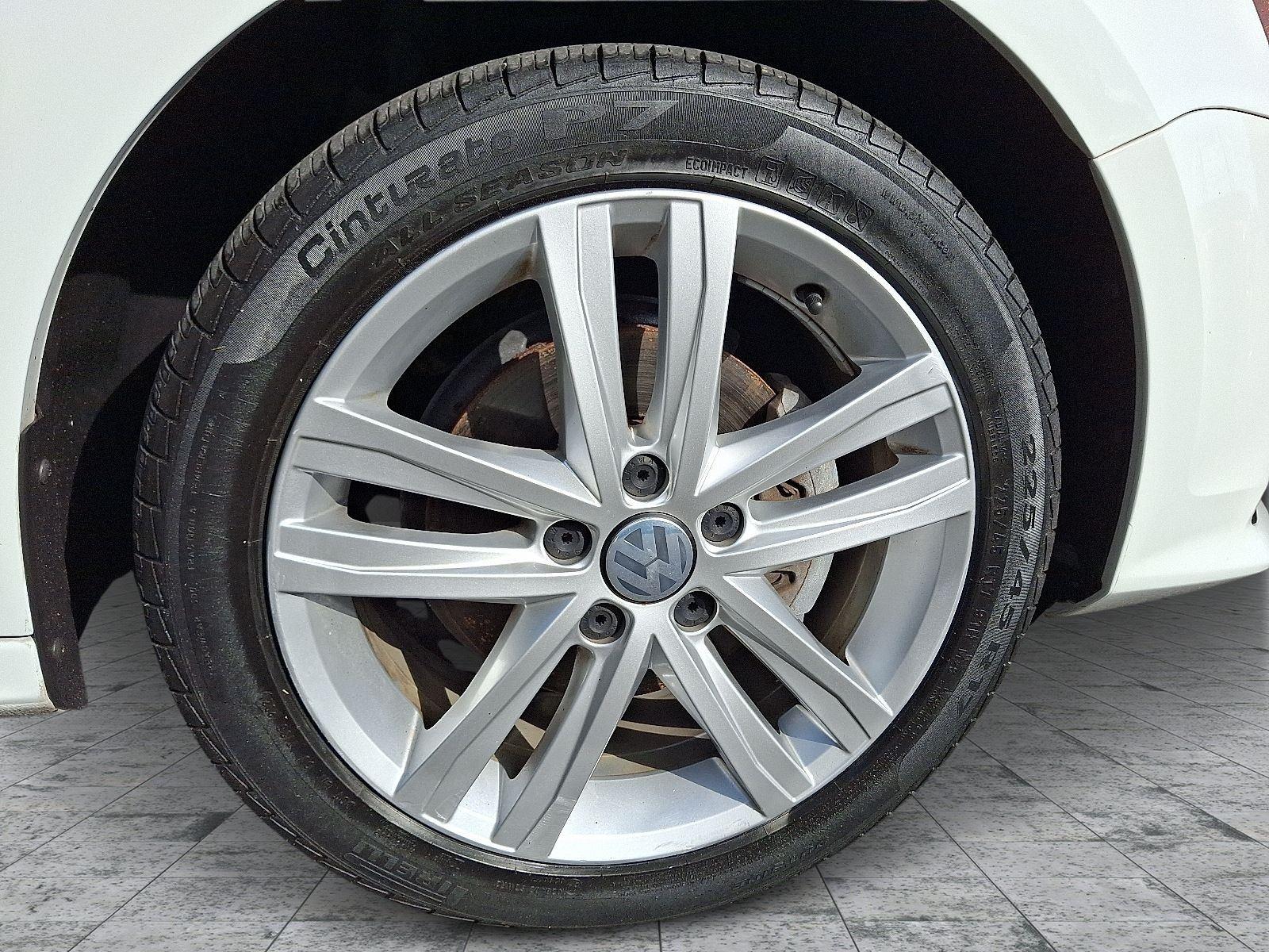 2017 Volkswagen Jetta 1.8T SEL photo 7