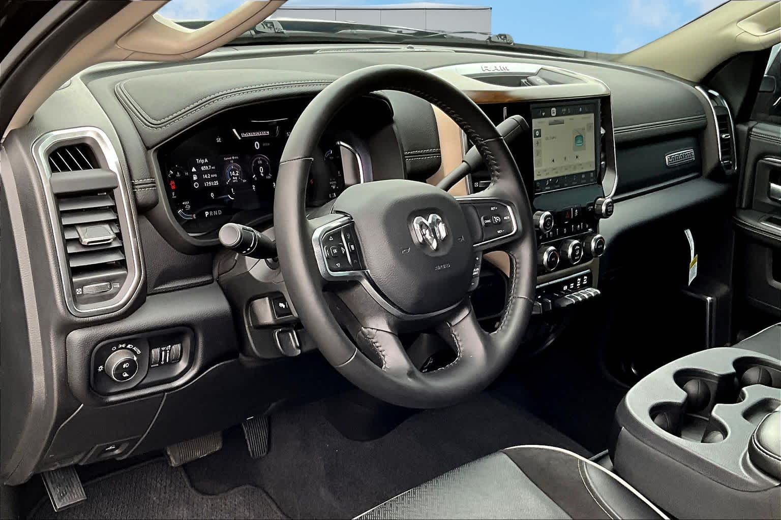 2024 Ram 2500 Laramie photo 2