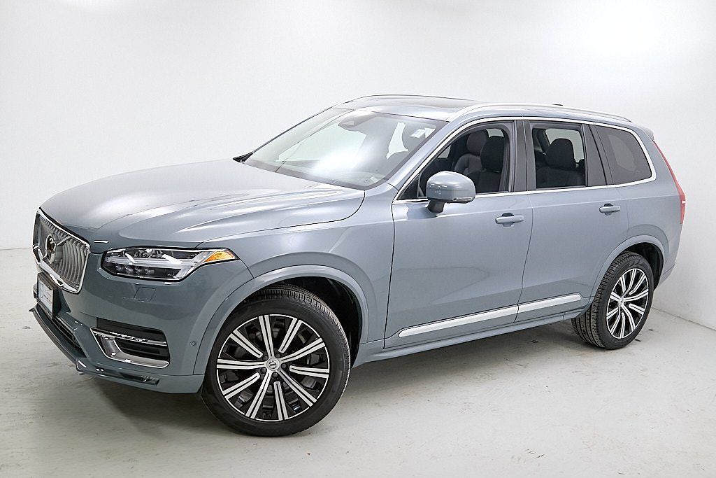 2023 VOLVO XC90 - Image 3
