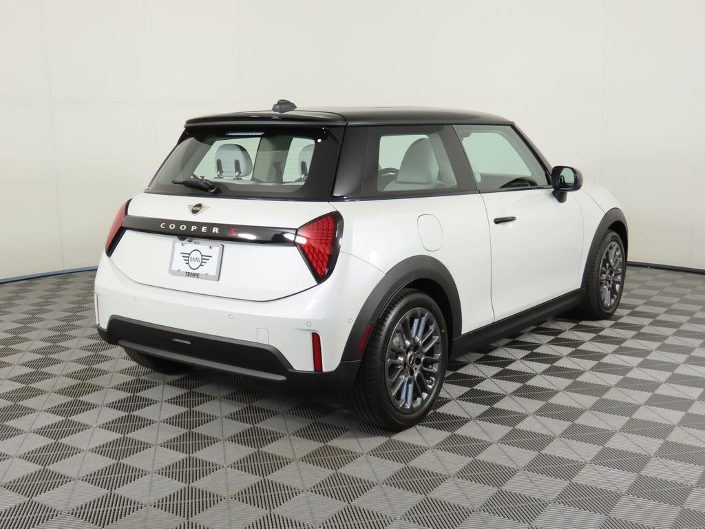 2025 Mini Cooper 2 Door Hardtop Signature photo 5
