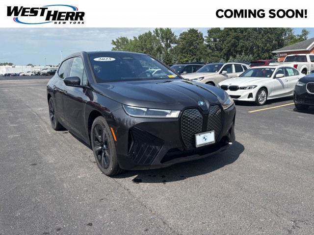 2025 BMW iX xDrive50