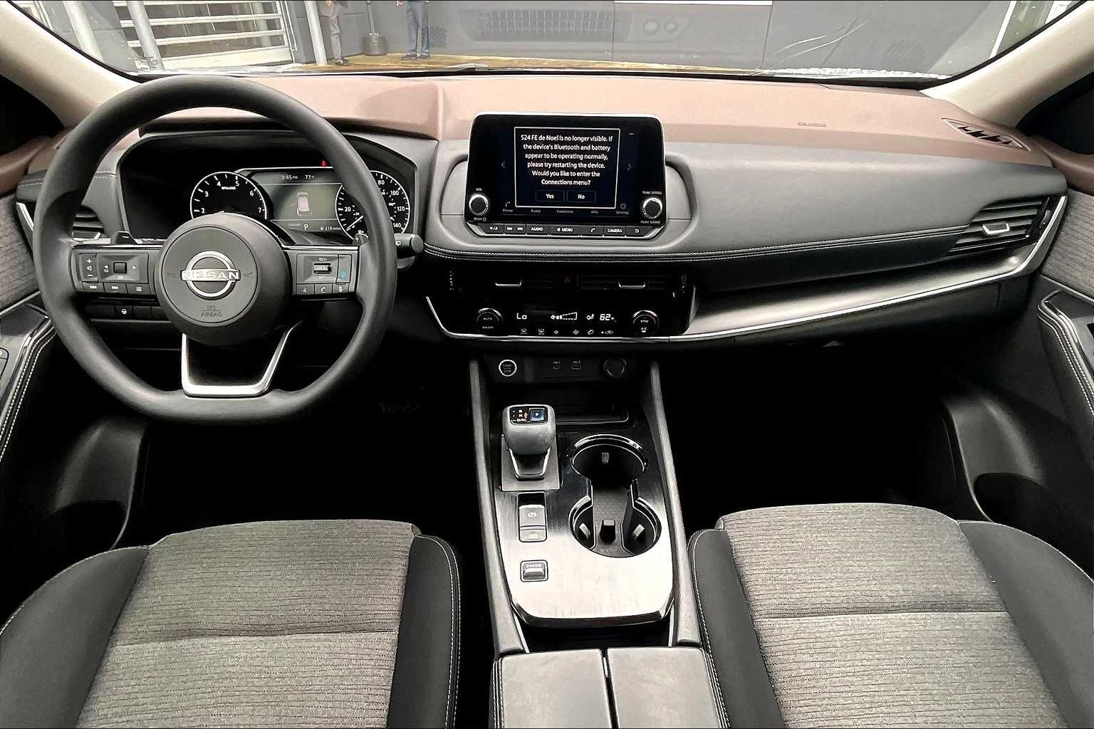 2022 Nissan Rogue SV photo 12
