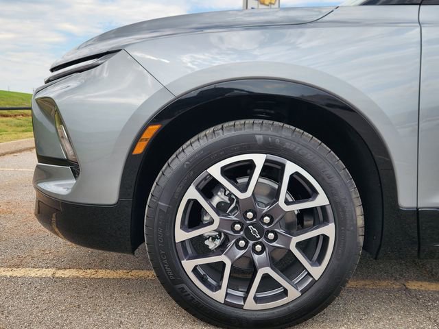 2025 Chevrolet Blazer RS photo 6