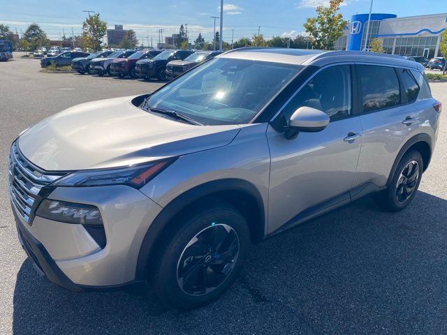 2026 Nissan Rogue SV photo 4