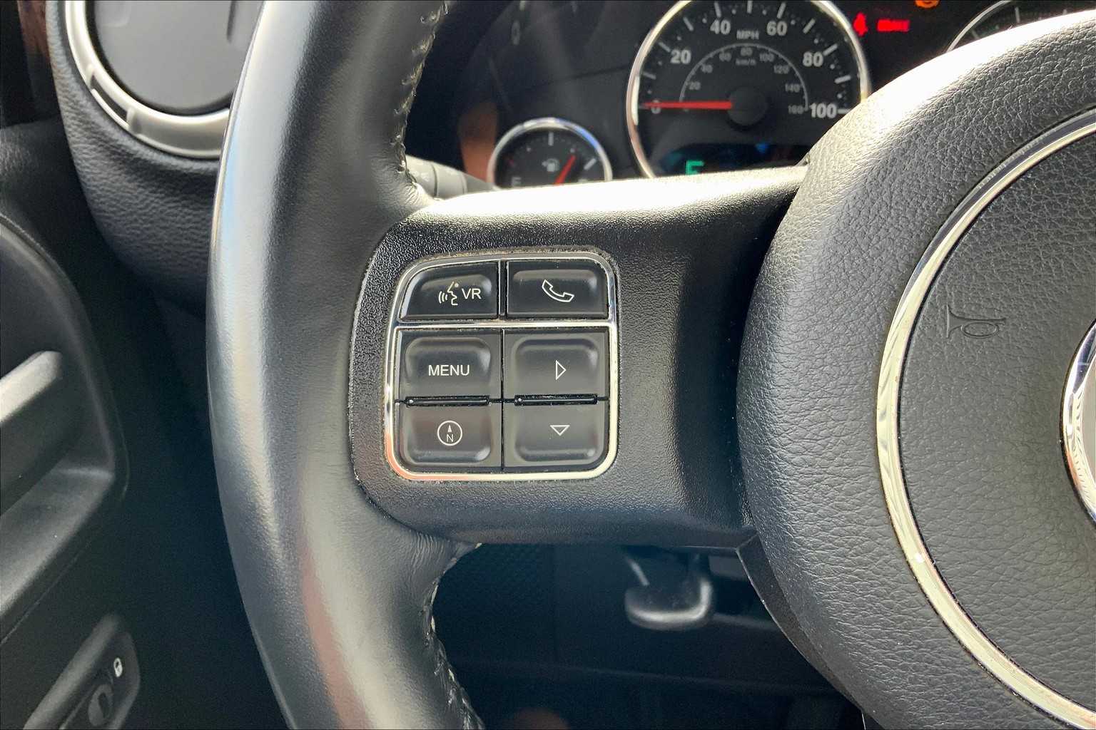 2016 Jeep Wrangler Unlimited Sahara photo 21