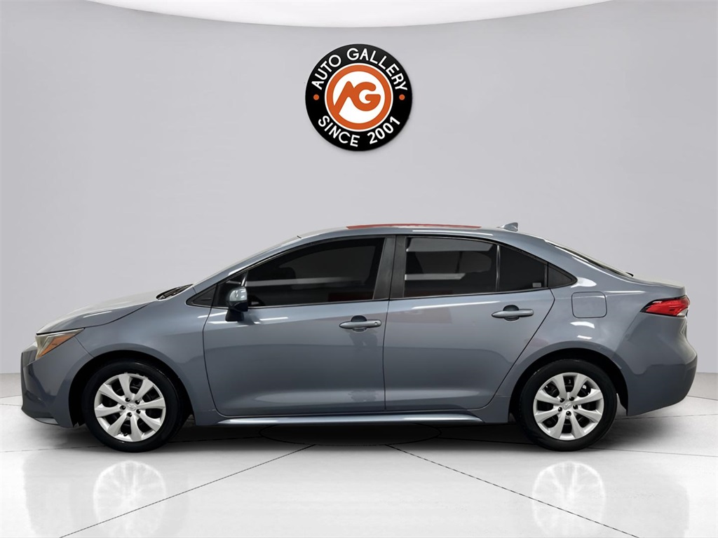 2020 Toyota Corolla LE photo 4