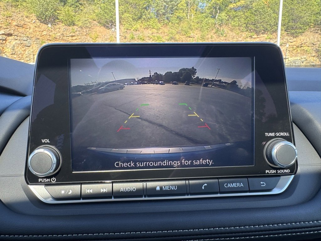 2023 Nissan Rogue SV photo 10