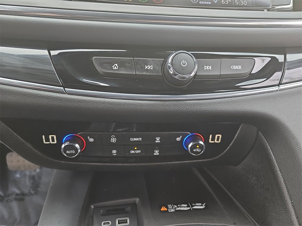 2023 Buick Enclave Essence photo 21