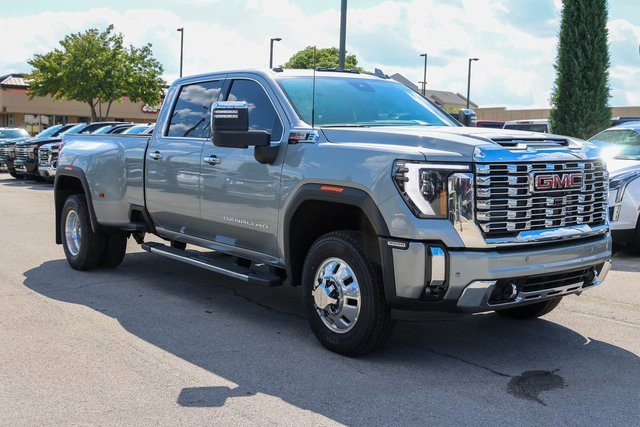 2026 GMC Sierra 3500HD Denali's photo