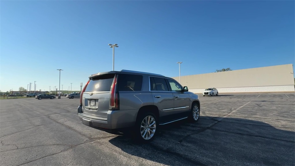 2018 Cadillac Escalade Luxury photo 8