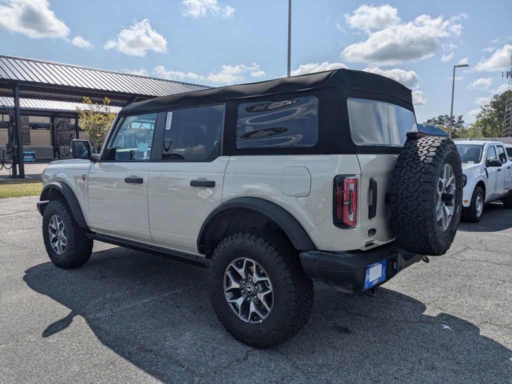 2025 Ford Bronco Badlands photo 5