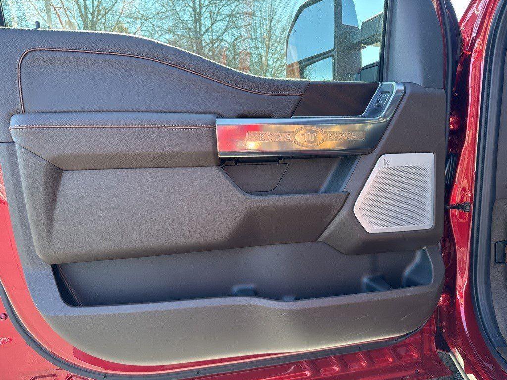 2025 Ford F-250 King Ranch photo 24