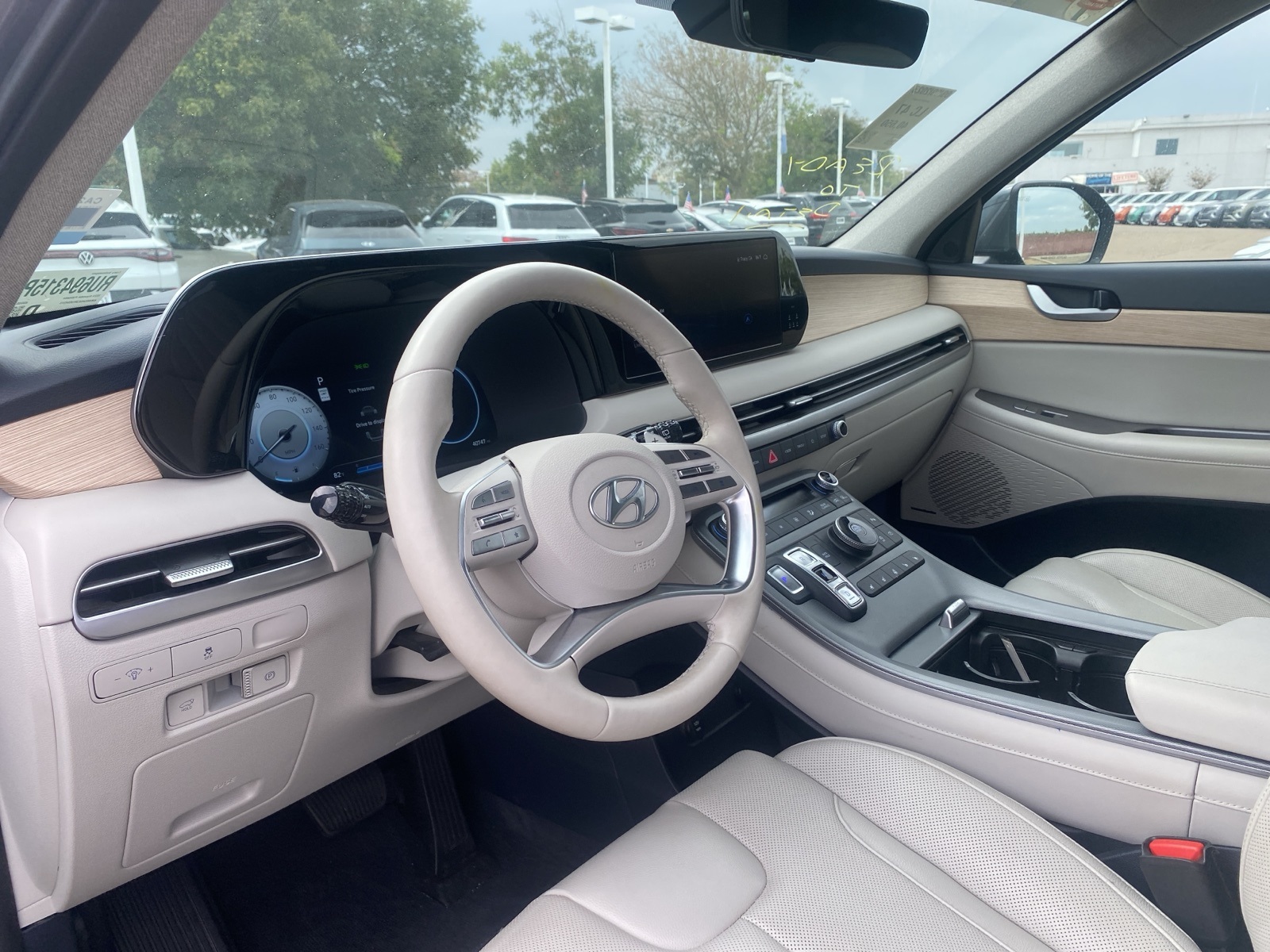 2024 Hyundai Palisade Limited photo 9