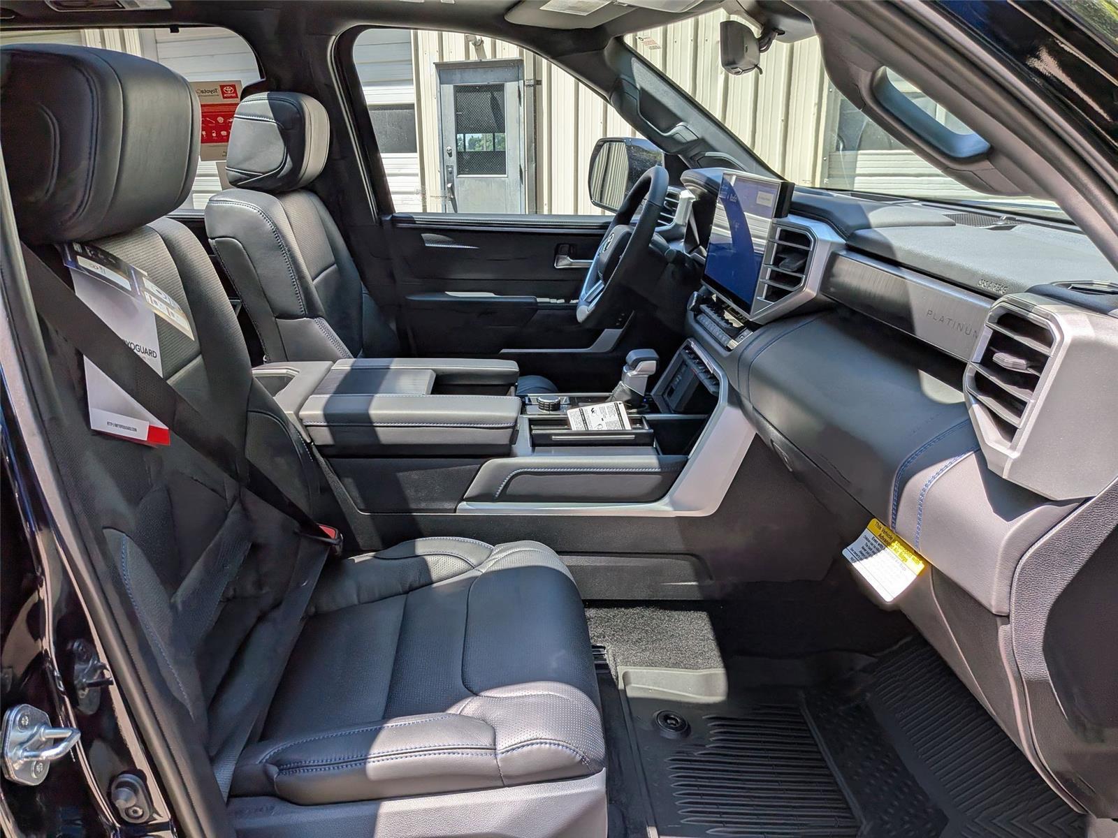 2025 Toyota Sequoia Platinum photo 30