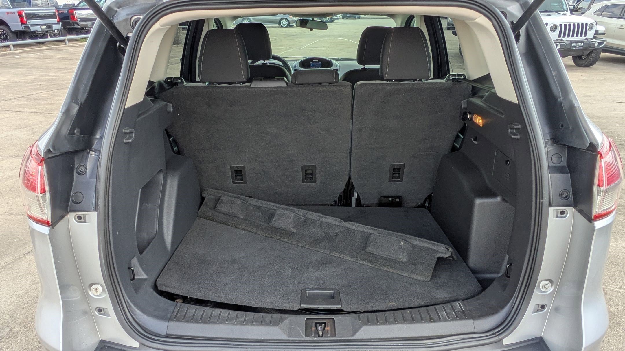 2015 Ford Escape SE photo 25