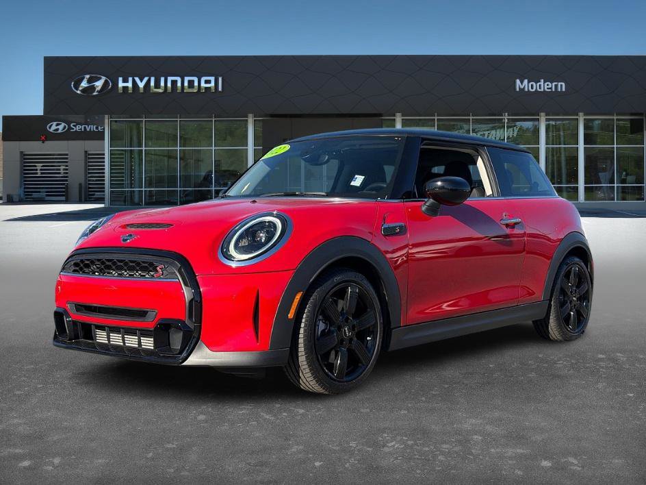 2022 MINI Hardtop 2 Door S's photo