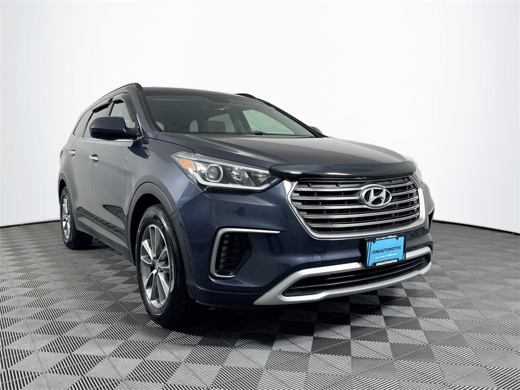 2017 Hyundai Santa Fe SE photo 4