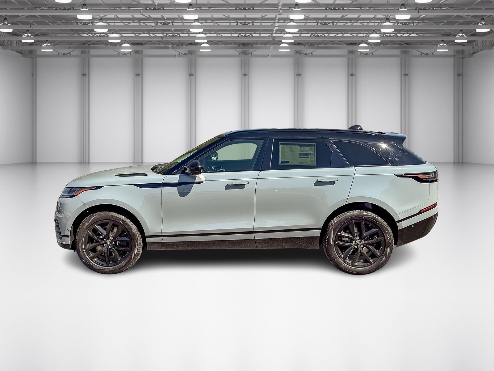 2026 Land Rover Range Rover Velar SE photo 2