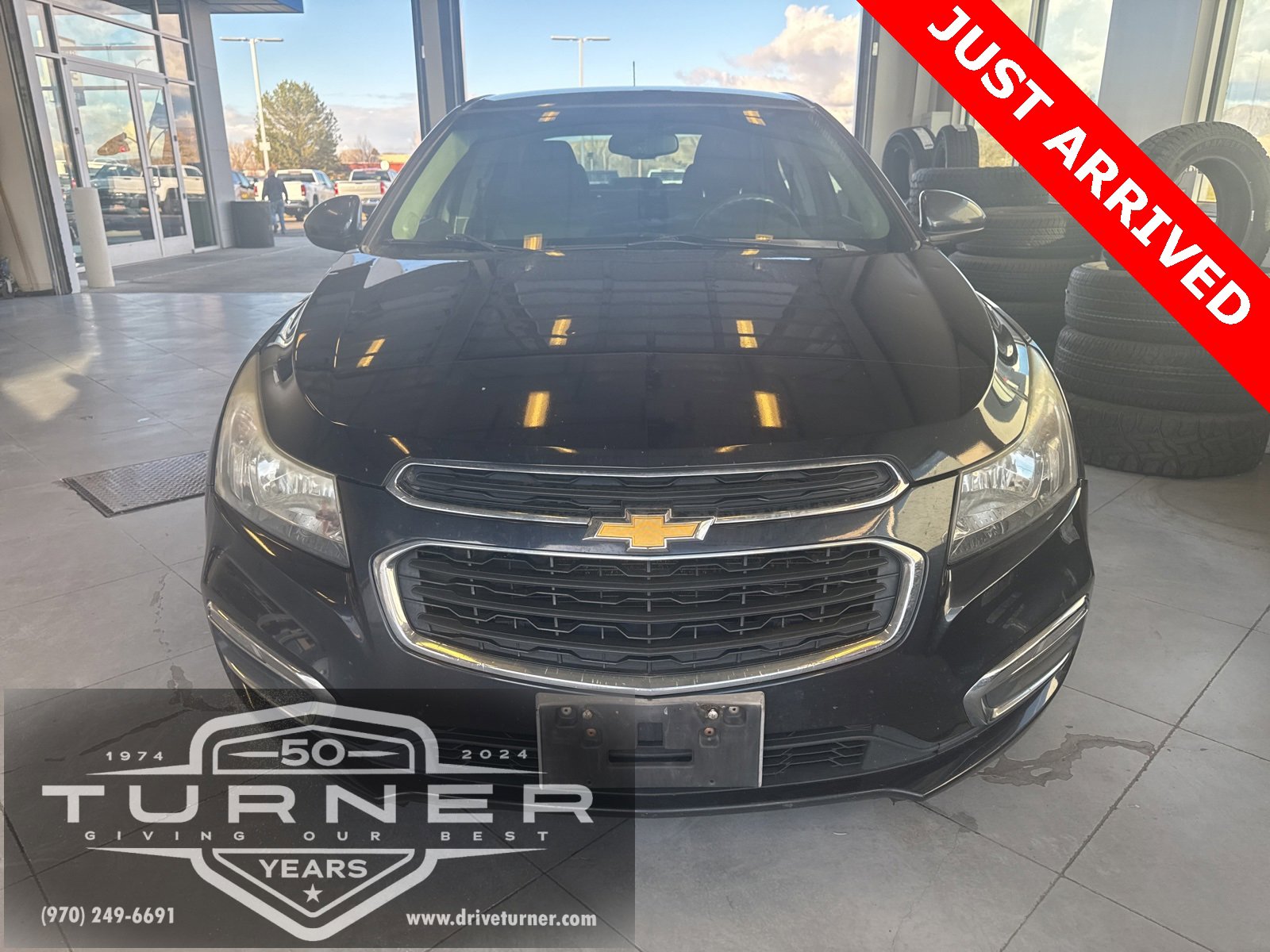 2015 Chevrolet Cruze LT photo 2