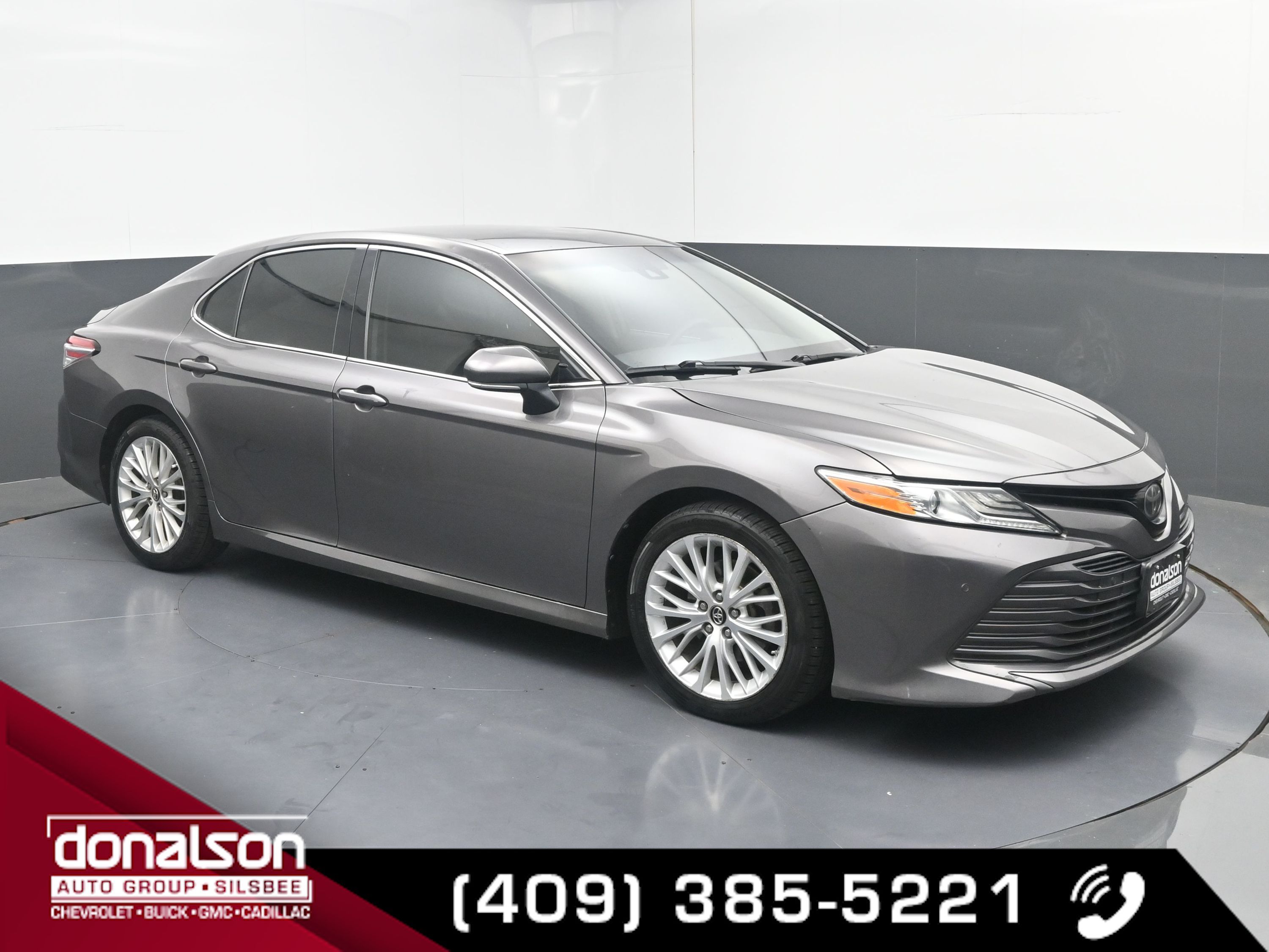 2018 Toyota Camry LE photo 27