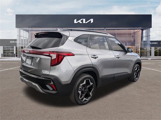 2024 Kia Seltos EX photo 2